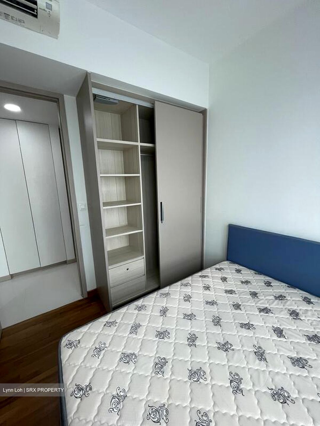 J Gateway (D22), Condominium #500788371